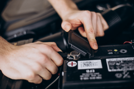 Comment savoir si sa batterie de voiture est morte