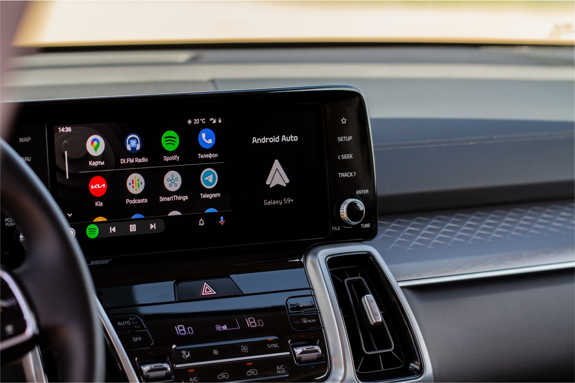 Découvrez les incroyables nouveautés d'Android Auto 9.9 qui vont changer votre expérience de conduite !