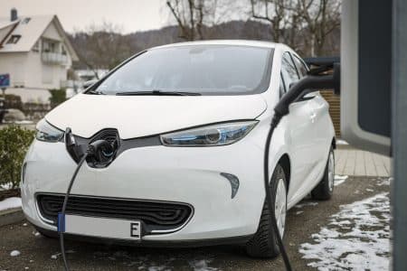 Est-ce que recharger votre voiture électrique tous les jours est vraiment nécessaire