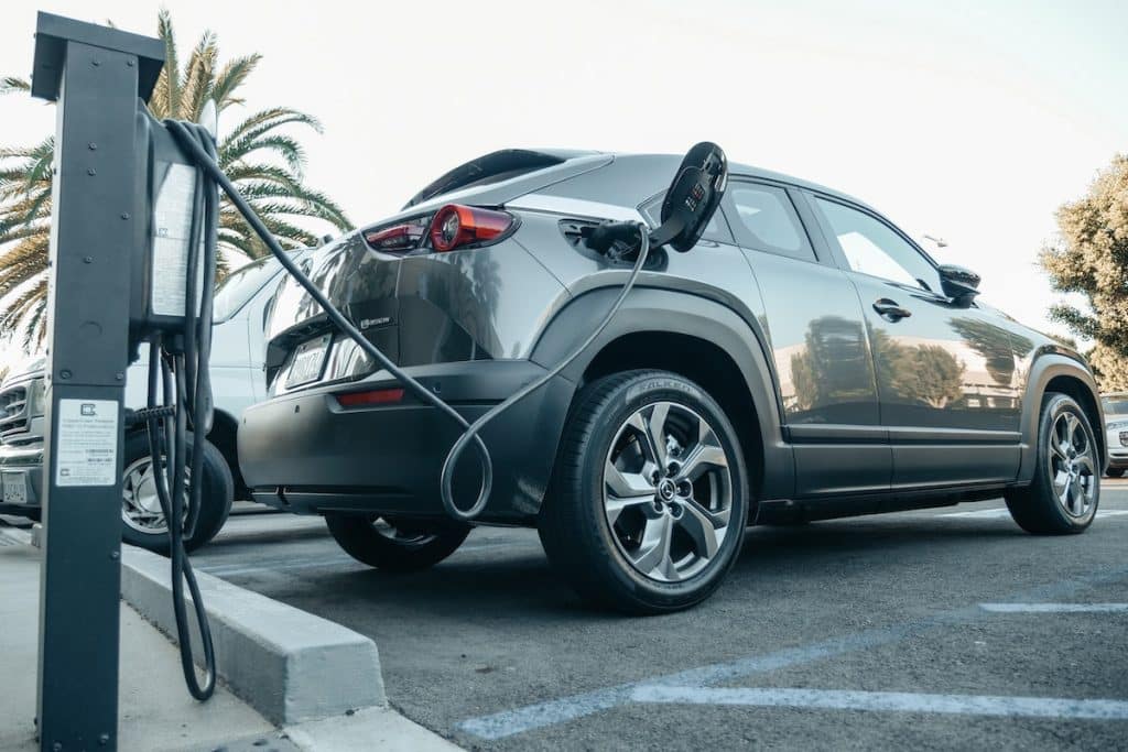 L'électrochoc Vacances en voiture électrique, le cauchemar imminent !