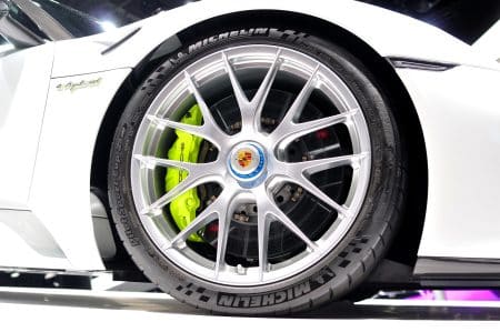 Une révolution dans l'industrie automobile Le pneu Uptis Michelin d'une durabilité inégalée