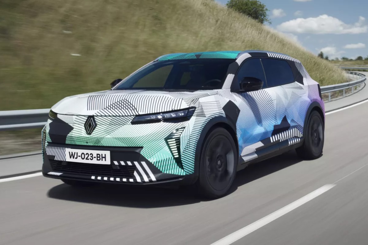 Renault va dévoiler le nouveau Scénic électrique (2024), qui se transformera en SUV pour l'occasion