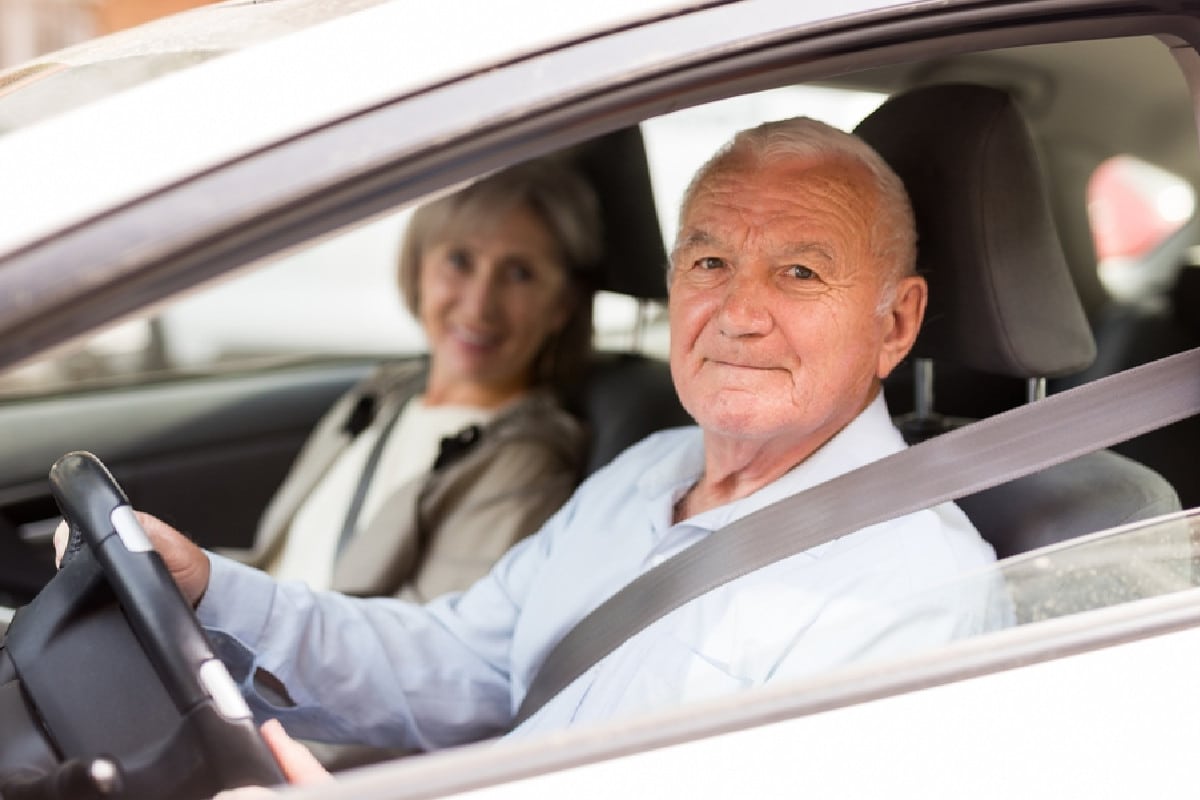 Attention, votre permis de conduire en danger ! L'UE impose un renouvellement fréquent pour les seniors